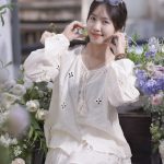 Set áo tay dài phối short, thêu ren nhẹ nhàng.