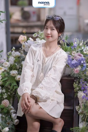 Set nữ tay dài mix quần short hoạ tiết thêu ren