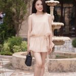 Đầm Dáng Phồng Tiểu Thư Cổ Tròn Không Tay Nhẹ Nhàng