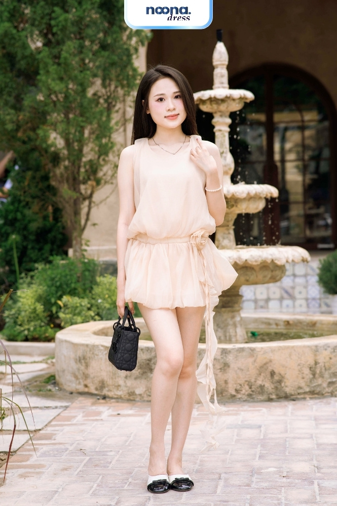 Đầm Dáng Phồng Tiểu Thư Cổ Tròn Không Tay Nhẹ Nhàng